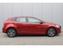 Volvo V40 T2 122PK Nordic+ | Leder | Standkachel | Stoelverwarming