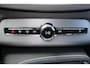 Volvo XC90 T8 Recharge AWD Ultimate Bright - LONG RANGE - Luchtvering - Panorama/schuifdak - IntelliSafe Assist & Surround - 360º Camera - Bowers & Wilkins audio - Adaptieve LED koplampen - Verwarmde voorstoelen, stuur & achterbank - Parkeersensoren voor & achter - Elektr. bedienb. voorstoelen met geheugen - Head up display - Draadloze tel. lader - Extra getint glas - Elektr. inklapbare trekhaak - 21' LMV