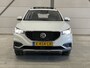 MG MG ZS EV Luxury 45 kWh | Panoramadak | Lederen bekleding | Camera | Carplay | Dodehoek detectie | 17"LM Velgen |