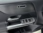Mercedes-Benz B-klasse 250 e Business Line | Auto Show Tilburg | Lichtmetalen velgen MBUX wide screen | Navigatie | Parking support | met camera achter | Inclusief 24 maanden Mercedes-Benz Certified garantie voor Europa.