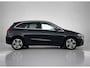 Mercedes-Benz B-klasse 250 e Business Line | Auto Show Tilburg | Lichtmetalen velgen MBUX wide screen | Navigatie | Parking support | met camera achter | Inclusief 24 maanden Mercedes-Benz Certified garantie voor Europa.