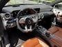 Mercedes-Benz A-klasse 35 4MATIC Premium Plus | DESIGNO MAGNO ZWART | 19 INCH MULTISPAAK | PANORAMA/SCHUIF-KANTELDAK | MULTIBEAM | KEYLESS | HEAD-UP | RIJ-ASSISTENTIE PAKKET | NL AUTO | 1E EIGENAAR |