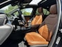 Mercedes-Benz A-klasse 35 4MATIC Premium Plus | DESIGNO MAGNO ZWART | 19 INCH MULTISPAAK | PANORAMA/SCHUIF-KANTELDAK | MULTIBEAM | KEYLESS | HEAD-UP | RIJ-ASSISTENTIE PAKKET | NL AUTO | 1E EIGENAAR |