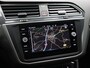Volkswagen Tiguan Allspace R-Line Business+ 7p. 1.5 TSI 150pk DSG Automaat Trekhaak, 360 camera, 3e zitrij, Adaptive cruise control, Elektrische achterklep, LED matrix koplampen, Achteruitrijcamera