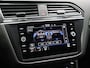 Volkswagen Tiguan Allspace R-Line Business+ 7p. 1.5 TSI 150pk DSG Automaat Trekhaak, 360 camera, 3e zitrij, Adaptive cruise control, Elektrische achterklep, LED matrix koplampen, Achteruitrijcamera