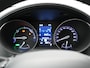 Toyota C-HR 2.0 Hybrid Dynamic 184pk | Dode Hoek | Camera | Carplay | Stoelen/Stuur Verwarming | DAB | Led | Keyless | 18"L.M |