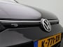 Volkswagen Golf Variant 1.5 eTSI R-Line | Apple Carplay / Android Auto | Parkeersensoren | Achteruitrijcamera | Automaat |