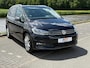 Volkswagen Touran 1.5 TSI Highline 7p / PANODAK / TREKHAAK / NAVI / LED / ETC..