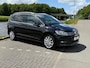 Volkswagen Touran 1.5 TSI Highline 7p / PANODAK / TREKHAAK / NAVI / LED / ETC..