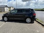 Volkswagen Touran 1.5 TSI Highline 7p / PANODAK / TREKHAAK / NAVI / LED / ETC..
