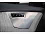Volvo XC90 T8 455PK Ultimate Dark | Luchtvering | Trekhaak | Massage+/Ventilatie | 360° | BW Audio | 21''
