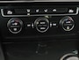 Volkswagen Golf 1.0 TSI Comfortline | Carplay | Adaptive cruise | Climate control | Navigatie | Parkeerhulp | Bluetooth | Getint glas
