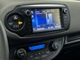 Toyota Yaris 1.5 Hybrid Bi-Tone Limited | Voorstoelen verwarmd |