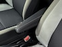 Toyota Yaris 1.5 Hybrid Bi-Tone | Voorstoelen verwarmd |