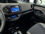 Toyota Yaris 1.5 Hybrid Bi-Tone Limited | Voorstoelen verwarmd |