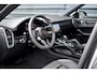 Porsche Cayenne Coupé 3.0 E-Hybrid 462pk Lightweight GT Package | Carbon Exterieur | Carbon Dak | 22'' GT Design Wielen | Sportuitlaat |