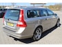 Volvo V70 2.0 Summum | Schuifdak | Trekhaak | Airco.