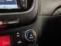 Kia Ceed cee'd 1.6 CRDi Business Pack | Camera | Navigatie | Parkeersensoren | Cruise Control | Airconditioning | Led | Isofix | Bluetooth | 15" Lichtmetaal |
