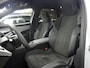 Peugeot 3008 1.2 Hybrid 136 GT | Navi | Camera Rondom | Clima | Elektrische klep | Carplay/Android auto | | Binnenspiegel automatisch dimmend | Buitenspiegels elektrisch inklapbaar | Dimlichten automatisch