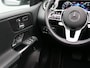Mercedes-Benz B-klasse 180 Luxury Business Solution | Trekhaak Wegklapbaar | Panorama - Schuifdak | Memory Seats | Smartphone Integratie Pakket | Multibeam LED Koplampen | Keyless Entry