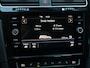 Volkswagen Golf 1.0 TSI Highline | 115PK | Navigatie | Parkeersensoren | Spiegel pakket | Dab+ | Digitaal dashboard
