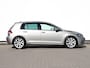 Volkswagen Golf 1.0 TSI Highline | 115PK | Navigatie | Parkeersensoren | Spiegel pakket | Dab+ | Digitaal dashboard