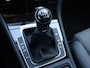 Volkswagen Golf 1.0 TSI Highline | 115PK | Navigatie | Parkeersensoren | Spiegel pakket | Dab+ | Digitaal dashboard