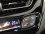 Toyota C-HR 1.8 Hybrid STYLE 4S-BANDEN JBL-AUDIO BLIND SPOT STOELVERW PARK-SENSOREN NAVI KEYLESS 18'' LM-VELGEN AD-CRUISE CLIMA CAMERA BLUETOOTH NL-AUTO