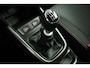 Suzuki Vitara 1.4 Boosterjet Select Smart Hybrid | Climate control | Cruise control | Camera | Stoelverwarming | Apple car play, Android auto |