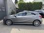 Mercedes-Benz A-klasse 250 AMG Pakket | Panoramadak | Navigatie | 18 Inch Lichtmetalen Velgen | Stoelverwarming |