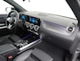 Mercedes-Benz EQA 250 Luxury Business Solution 67 kWh Accu | Sfeerverlichting | Achteruitrij Camera | Stoelverwarming Voor | Dodehoekassistent | Parkeersensoren Voor + Achter