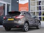 Nissan Qashqai 1.2 Tekna | Stoelverwarming | 19 inch | Rondom camera | Panoramadak | Keyless entry en start | Lederen bekleding | Parkeersensoren voor en achter | Climate control | Cruise control