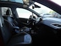 Peugeot 2008 1.2 PureTech GT-line | Navigatie | Panoramadak | 17 inch lichtmetalen velgen | Achteruitrijcamera | Parkeersensoren achter | Cruise control | Climate control | Apple carplay/Android auto