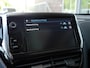 Peugeot 2008 1.2 PureTech GT-line | Navigatie | Panoramadak | 17 inch lichtmetalen velgen | Achteruitrijcamera | Parkeersensoren achter | Cruise control | Climate control | Apple carplay/Android auto