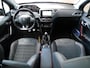Peugeot 2008 1.2 PureTech GT-line | Navigatie | Panoramadak | 17 inch lichtmetalen velgen | Achteruitrijcamera | Parkeersensoren achter | Cruise control | Climate control | Apple carplay/Android auto
