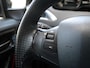 Peugeot 2008 1.2 PureTech GT-line | Navigatie | Panoramadak | 17 inch lichtmetalen velgen | Achteruitrijcamera | Parkeersensoren achter | Cruise control | Climate control | Apple carplay/Android auto