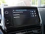 Peugeot 2008 1.2 PureTech GT-line | Navigatie | Panoramadak | 17 inch lichtmetalen velgen | Achteruitrijcamera | Parkeersensoren achter | Cruise control | Climate control | Apple carplay/Android auto