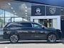 Peugeot 5008 1.2 Hybrid 145 Allure | 360 Parkeercamera/-sensoren | Adaptieve Cruise Control | Navigatie | Draadloze telefoonlader | Climate Control | Stuurverwarming | Draadloze Apple Carplay/Android Auto | Full LED | LM velgen |