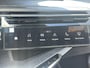 Peugeot 5008 1.2 Hybrid 145 Allure | 360 Parkeercamera/-sensoren | Adaptieve Cruise Control | Navigatie | Draadloze telefoonlader | Climate Control | Stuurverwarming | Draadloze Apple Carplay/Android Auto | Full LED | LM velgen |
