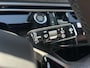 Peugeot 5008 1.2 Hybrid 145 Allure | 360 Parkeercamera/-sensoren | Adaptieve Cruise Control | Navigatie | Draadloze telefoonlader | Climate Control | Stuurverwarming | Draadloze Apple Carplay/Android Auto | Full LED | LM velgen |