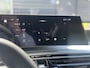 Peugeot 5008 1.2 Hybrid 145 Allure | 360 Parkeercamera/-sensoren | Adaptieve Cruise Control | Navigatie | Draadloze telefoonlader | Climate Control | Stuurverwarming | Draadloze Apple Carplay/Android Auto | Full LED | LM velgen |
