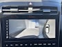 Hyundai Tucson 1.6 T-GDI HEV 230 Premium Sky Automaat / Goed onderhouden / Leder / Stuur-, stoel- en achterbankverwarming / Stoelventilatie / Navigatie / Apple Carplay Android / Winterbanden incl. /