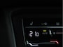 Volkswagen Tiguan 1.4 TSI eHybrid R-Line | Panoramadak | Black Style | Trekhaak | Camera | Stoel- en Stuurverwarming | Navigatie |