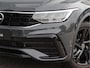 Volkswagen Tiguan 1.4 TSI eHybrid R-Line | Panoramadak | Black Style | Trekhaak | Camera | Stoel- en Stuurverwarming | Navigatie |
