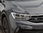 Volkswagen Tiguan 1.4 TSI eHybrid R-Line | Panoramadak | Black Style | Trekhaak | Camera | Stoel- en Stuurverwarming | Navigatie |