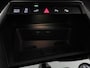 Audi A3 Sportback 40 TFSI e S edition 204 pk S-tronic | Verlengde garantie | Navigatie | Trekhaak (afneembaar) | Parkeersensoren (Park assist) | Adaptieve cruise control | Stoelverwarming | S-line |