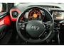Toyota Aygo 1.0 VVT-i x-play | Airco | Achteruitrijcamera | Lichtmetalen velgen | Bluetooth |