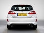 Ford Fiesta Titanium 100 pk | Navigatie | Achteruitrijcamera | Parkeersensoren Voor en Achter | Sportstoelen | LED Dagrijverlichting | Lederen Stuurwiel en Versnellingspook | Climate Control | Adaptieve Cruise Control | 16" Lichtmetalen Velgen | Apple Carplay/Android Auto |