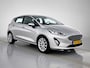 Ford Fiesta Titanium 100 pk | Navigatie | Achteruitrijcamera | Parkeersensoren Voor en Achter | Sportstoelen | LED Dagrijverlichting | Lederen Stuurwiel en Versnellingspook | Climate Control | Adaptieve Cruise Control | 16" Lichtmetalen Velgen | Apple Carplay/Android Auto |