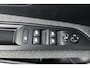 Peugeot 3008 1.2 PureTech Blue Lease Executive | Climate control | Cruise control | Parkeersensoren | Apple carplay